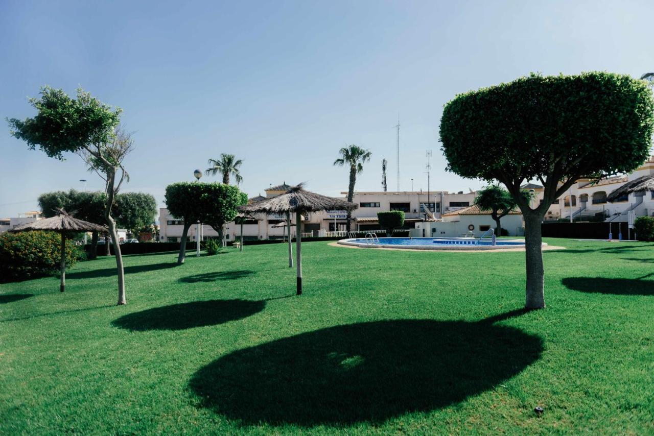 Stunning 2 Bedroom Apartment With Pool View Alicante Extérieur photo